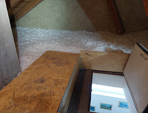 Zateplení patrového domu pomocí foukané izolace